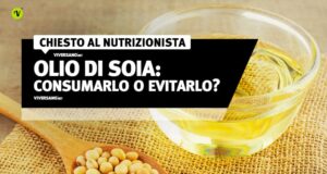 Olio e semi di soia sopra un tavolo