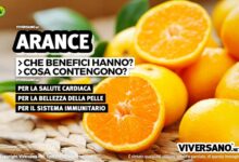 Arance tagliate sopra un tavolo